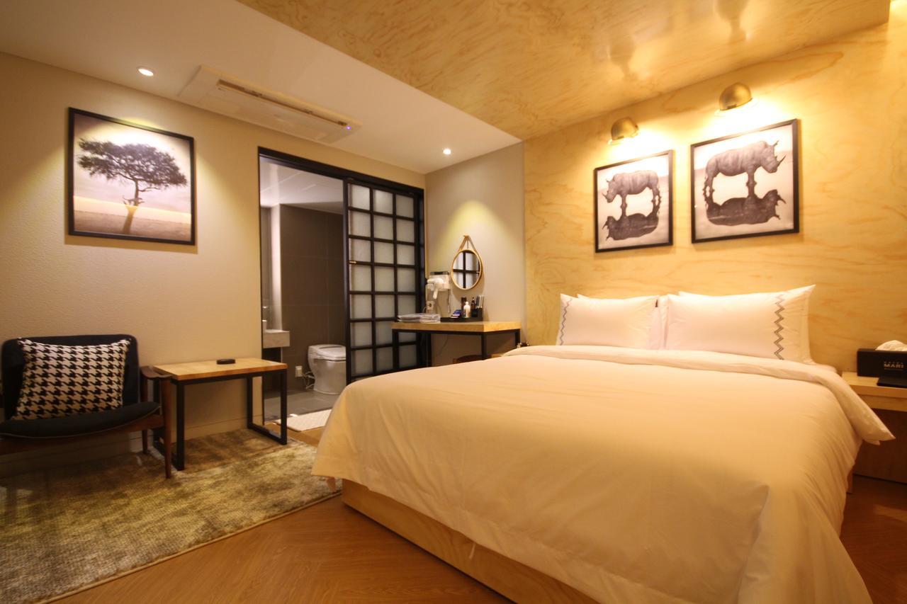 Jeonju Mari Hotel Екстер'єр фото